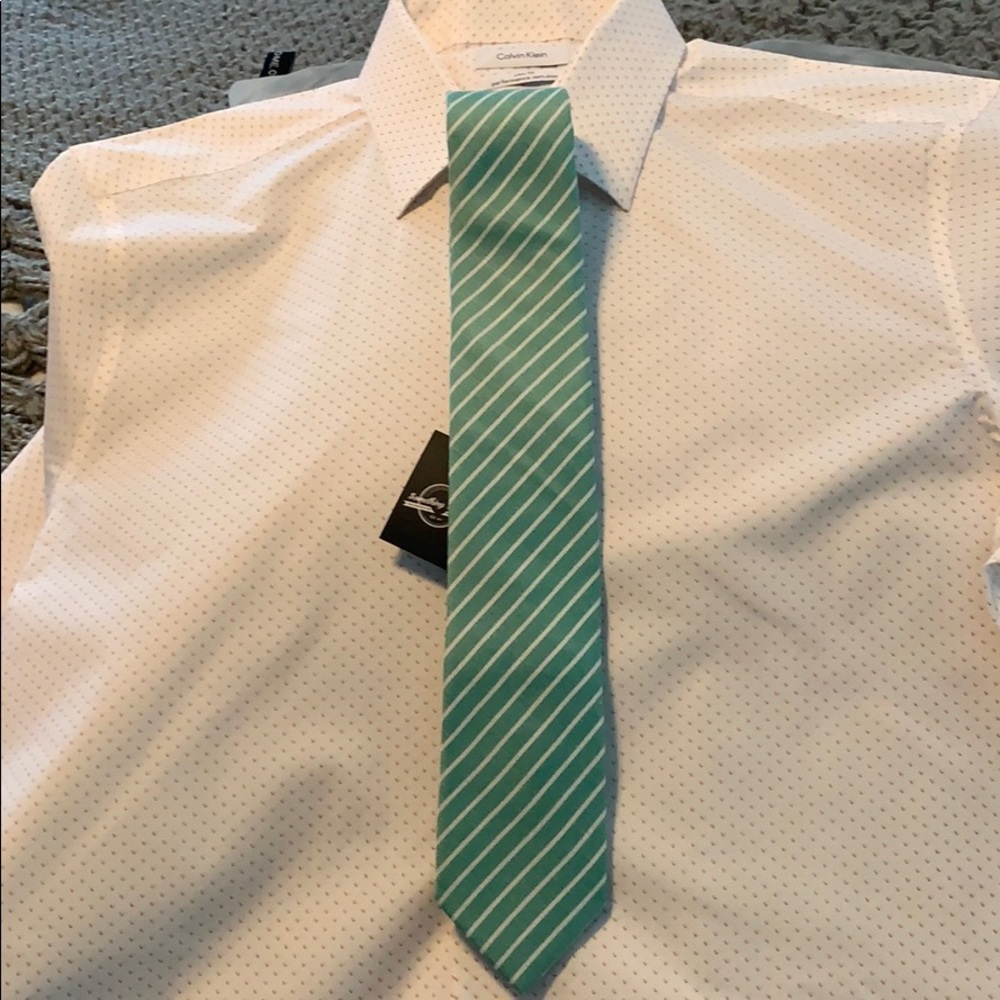 Something Strong Green/White Men’s Tie